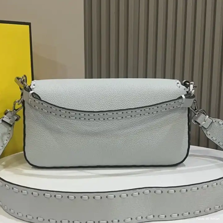 Affordable HOT Romano Cuoio Fendi In Selleria Leather Bag Blue Sky Baguette Medium 0603